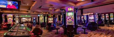 Tampilan beranda tiketjp untuk sportsbook dan casino online
